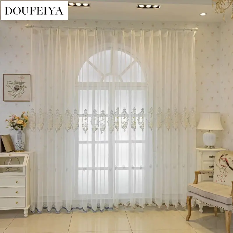 Europos stiliaus prancūzijos šviesos prabanga išsiuvinėti langas ekrano apačios aksomo gyvenimo kambario, miegamasis išsiuvinėti balta marlė.
